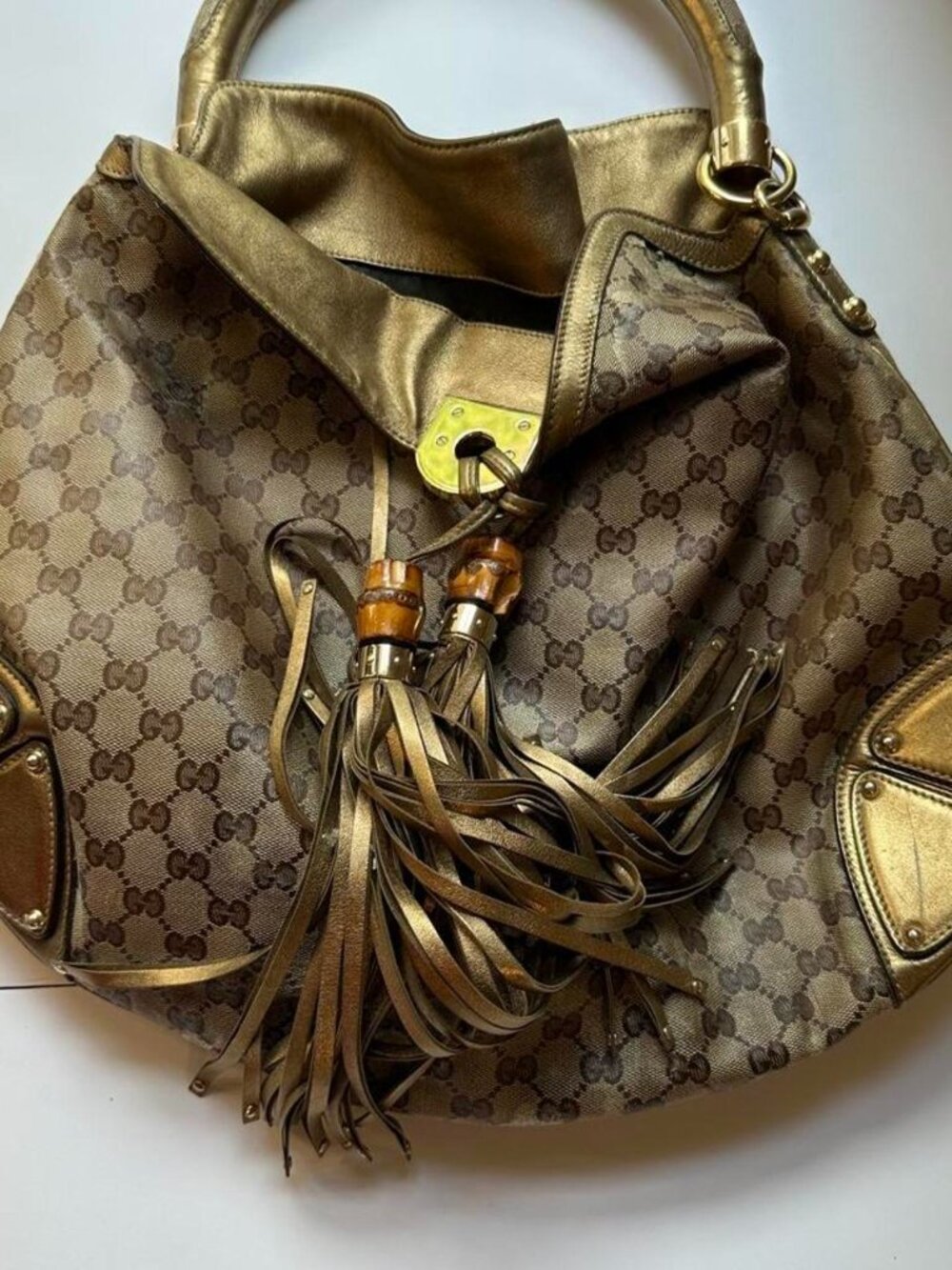 Gucci Indy Large Hobo Bag – Metallic Gold GG Canvas